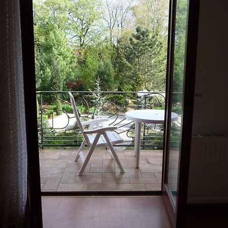 Balaton Art Guesthouse Balatonszárszó Eksteriør billede
