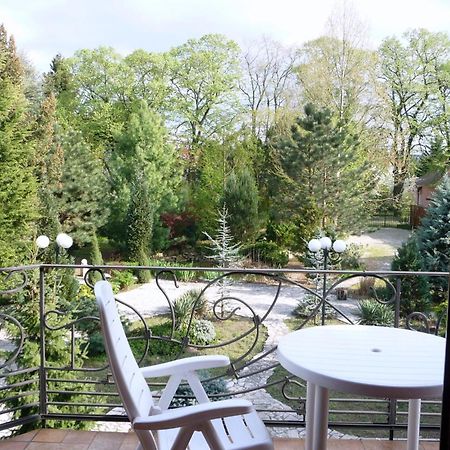 Balaton Art Guesthouse Balatonszárszó Eksteriør billede