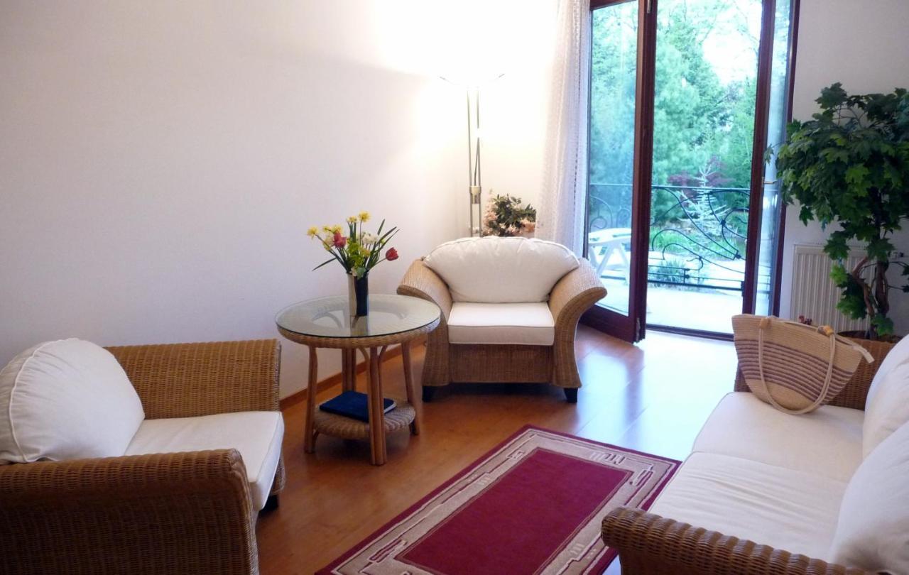 Balaton Art Guesthouse Balatonszárszó Eksteriør billede